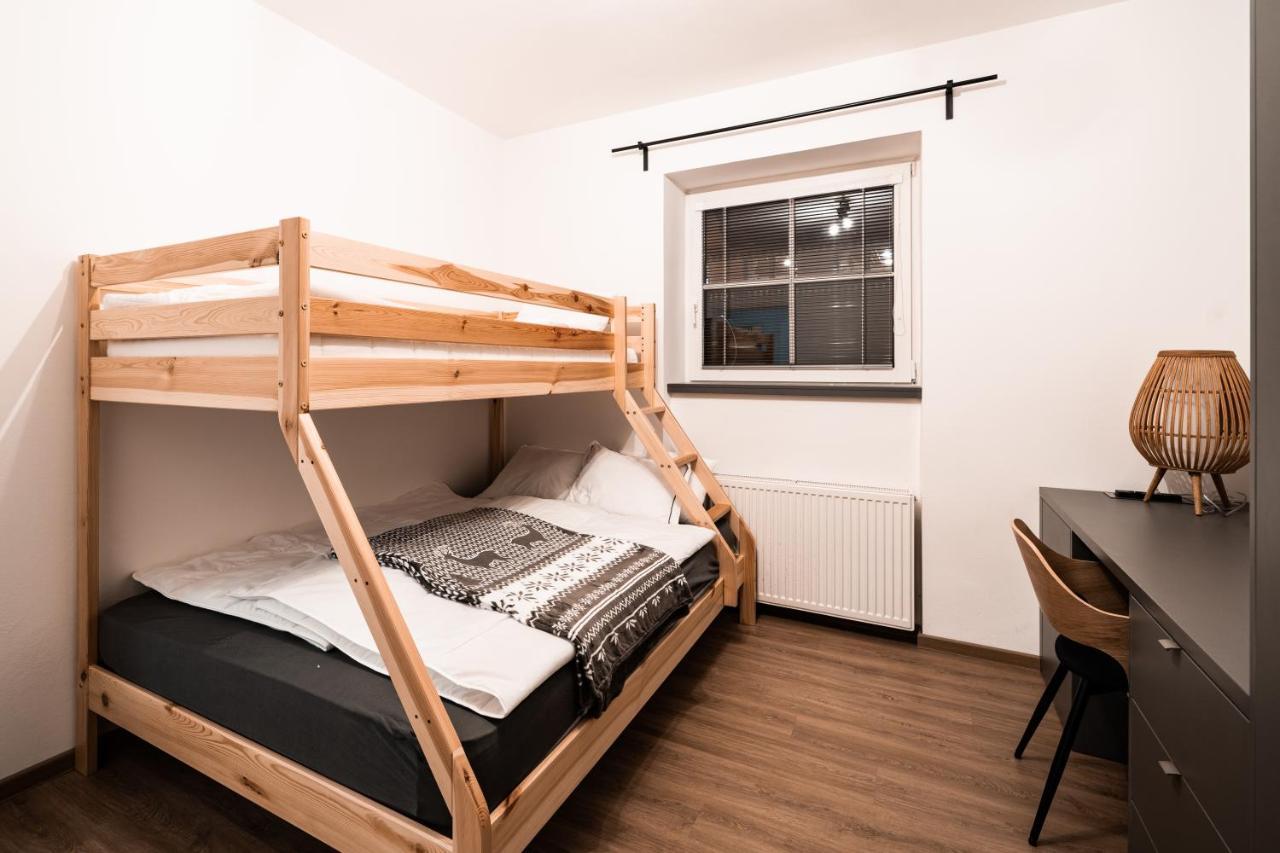 Na Skale Close To Center & Lift Apartment *