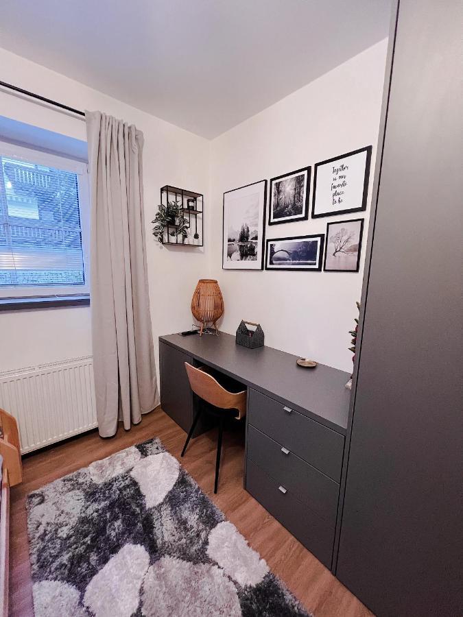 Na Skale Close To Center & Lift Apartment